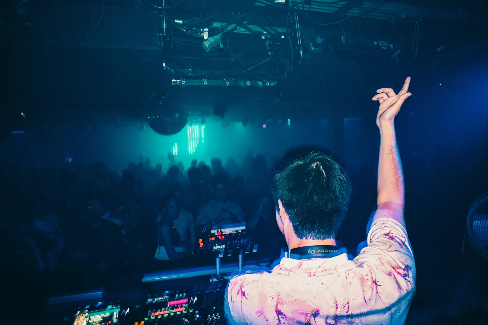 Azul with hand raised at CODA